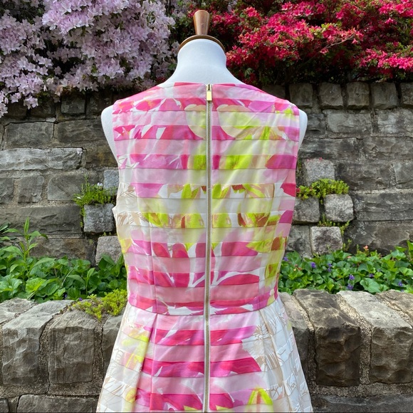 Floral Pink and Green Sleeveless Dress - Picture 8 of 14